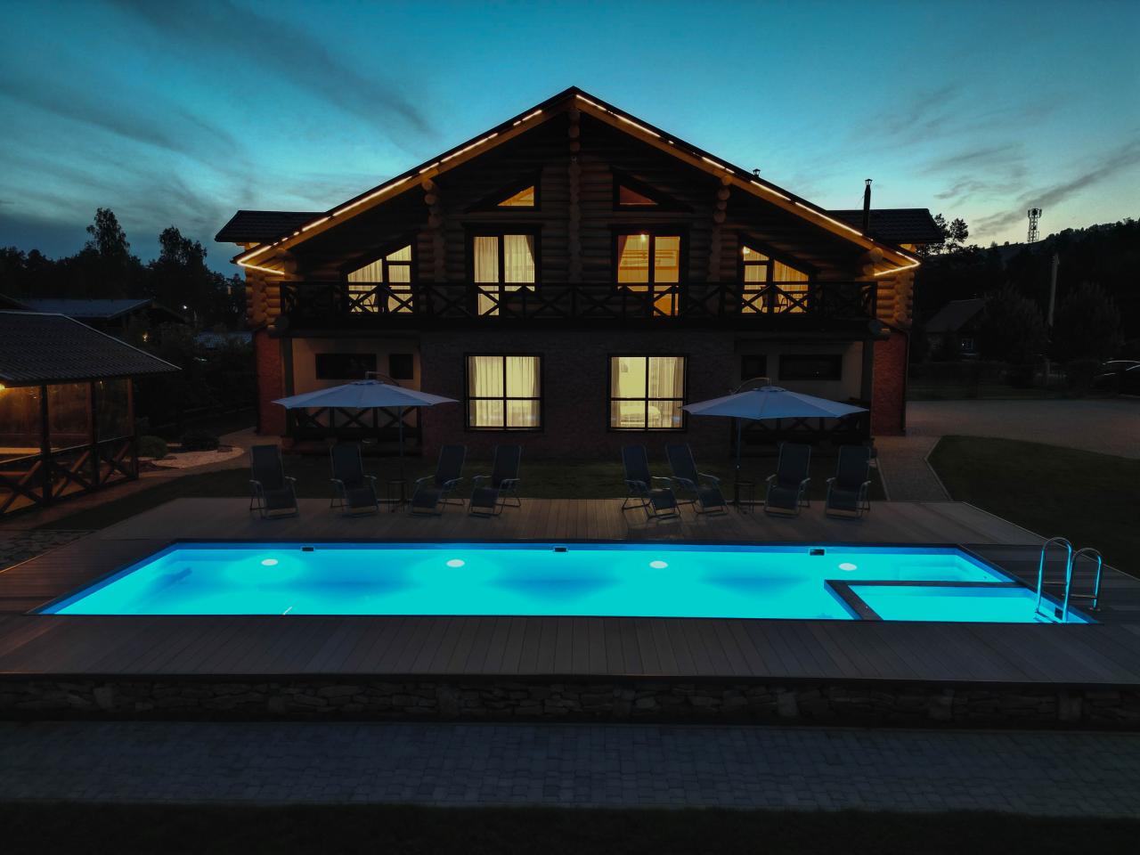 Дом снаружи