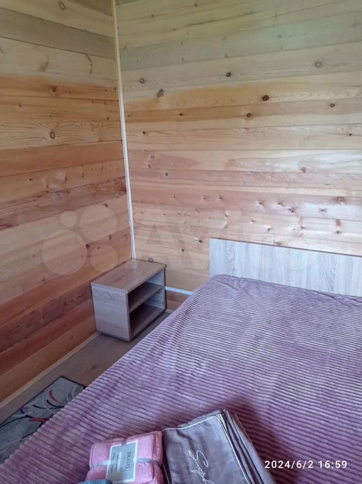 Первая комната с двуспальной кроватью