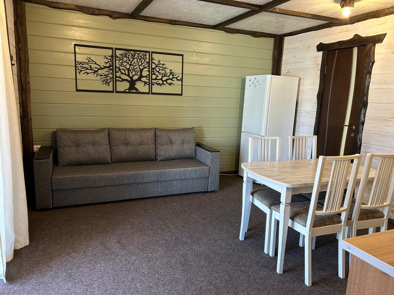 Дом в Чемале на отдельной территории