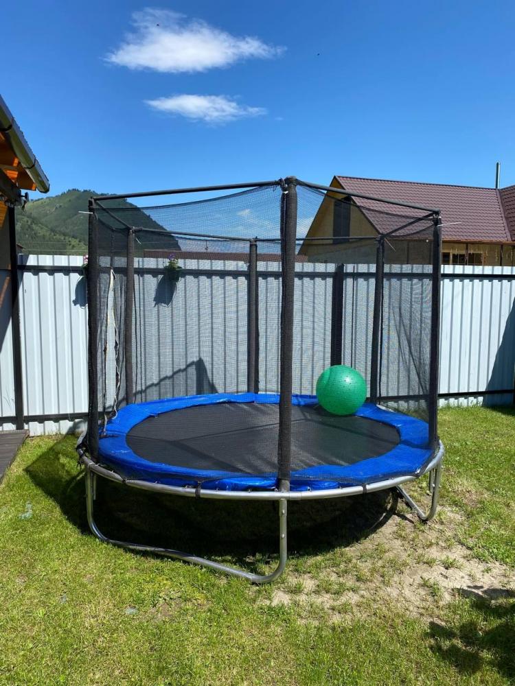 Дом в Чемале на отдельной территории