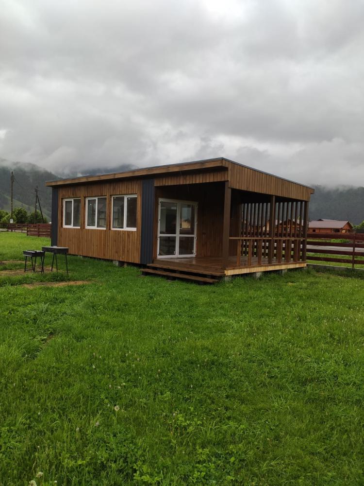 Летняя кухня на базе отдыха "Звездная долина" на Алтае