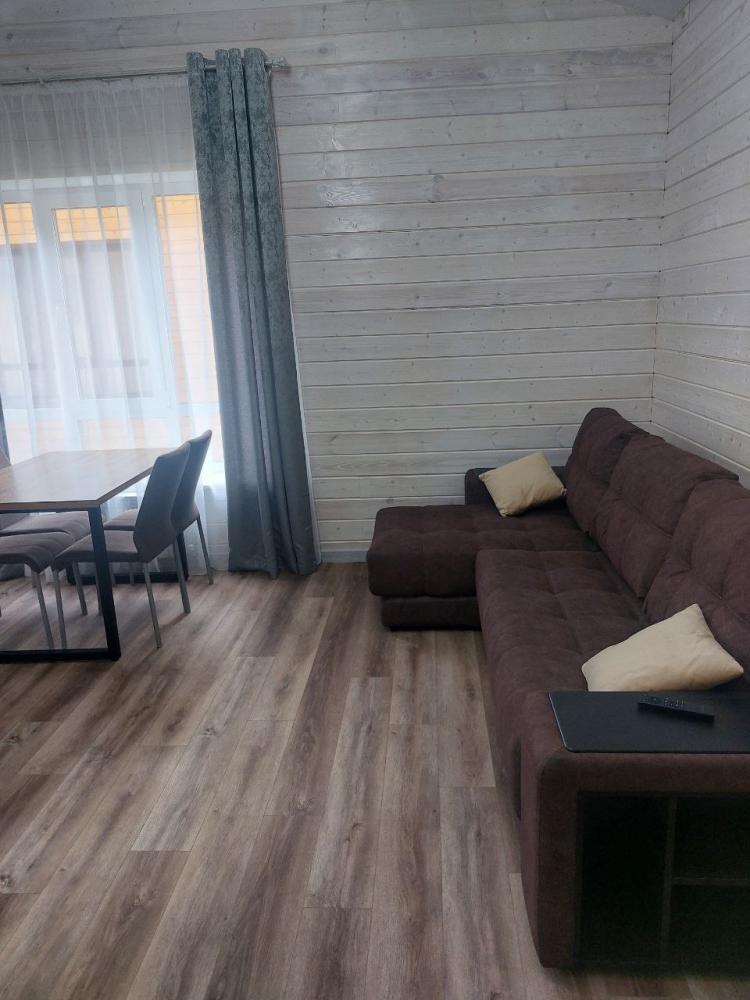 Коттедж Улучшенный 2-комнатный благоустроенный