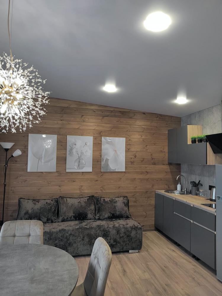 Люкс №5 трехкомнатный с кухней