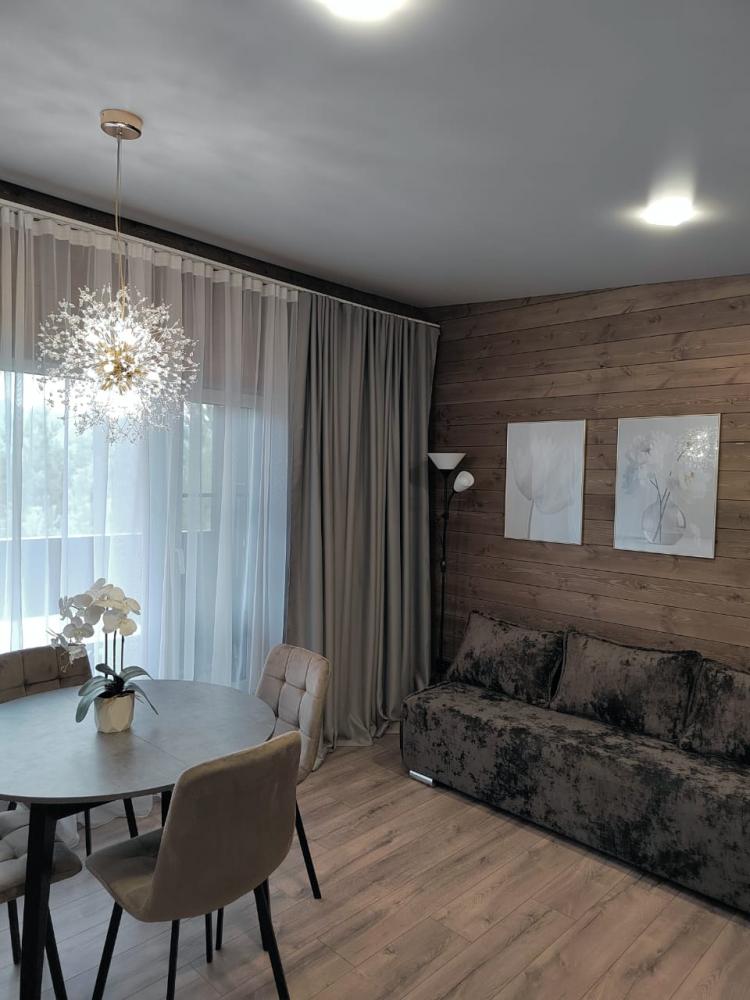 Люкс №5 трехкомнатный с кухней