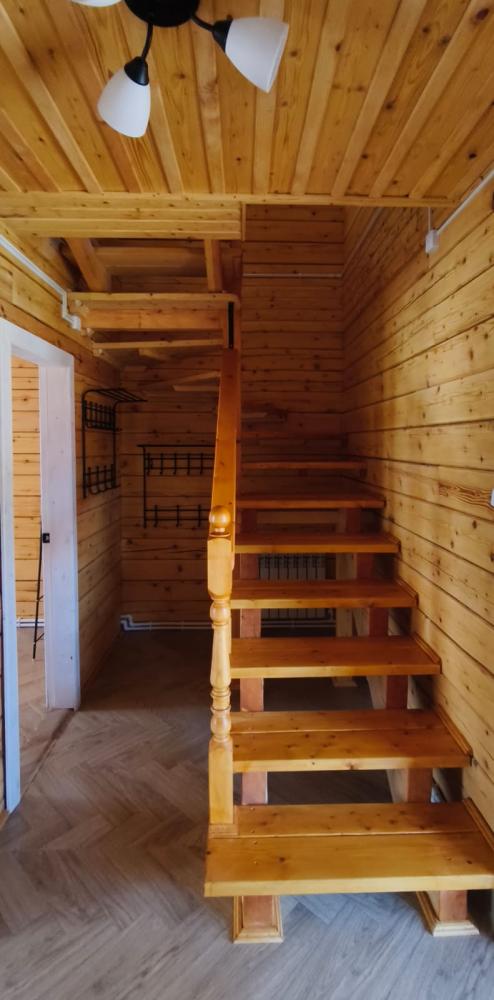 Лестница на второй этаж