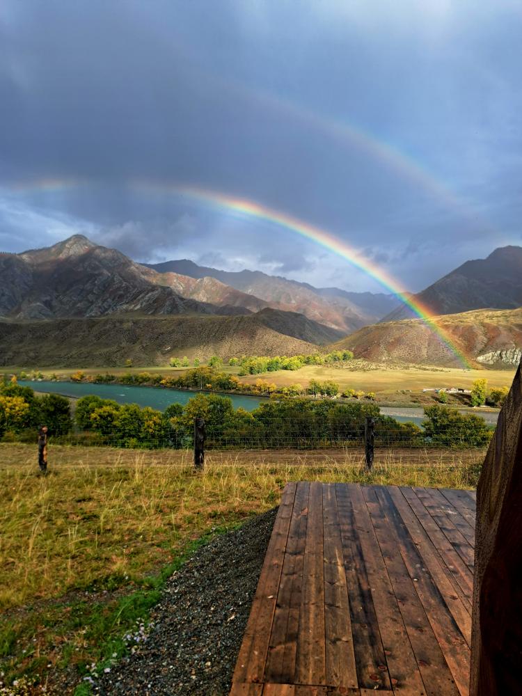 База отдыха на Алтае у реки Катунь "Олимп" Инегень