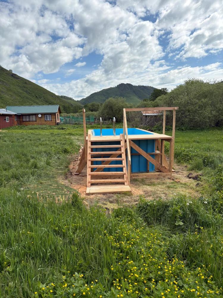 База отдыха Маральник Сибирь на Алтае с пановыми ваннами и бассейном