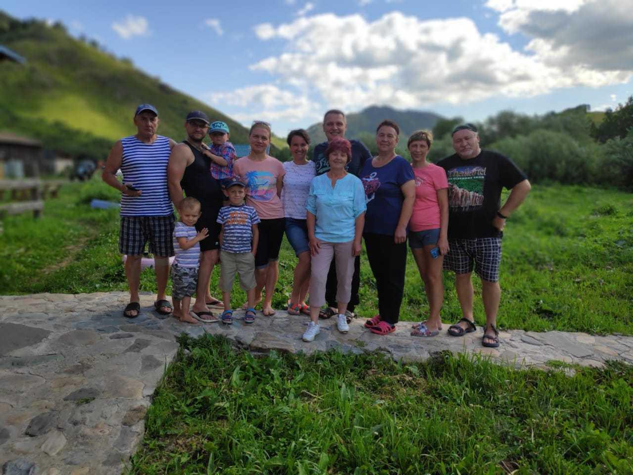 Гости мараловодческого хозяйства "Сибирь" на Алтае