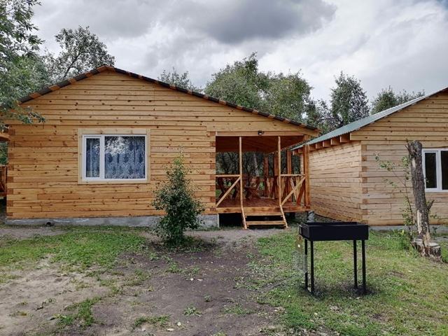 Мангал около каждого домика