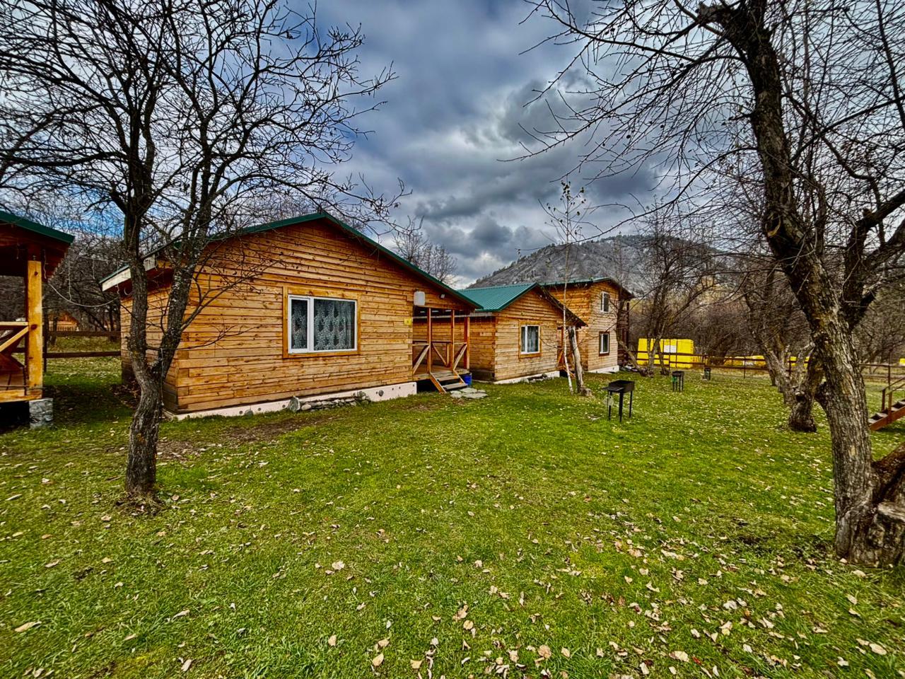  Домики для отдыха (в найм)  с.Анос