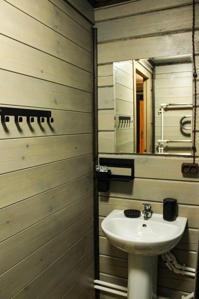 Санузел в 4-х местном доме