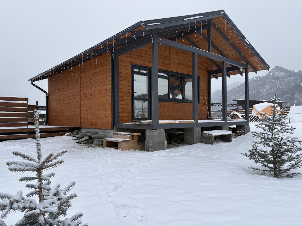 Баня на усадьбе Менжелик