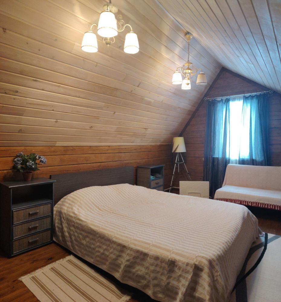 Дом №3 благоустроенный второй этаж 