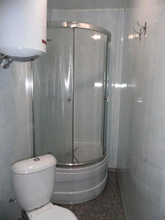 В 2-х местном домике