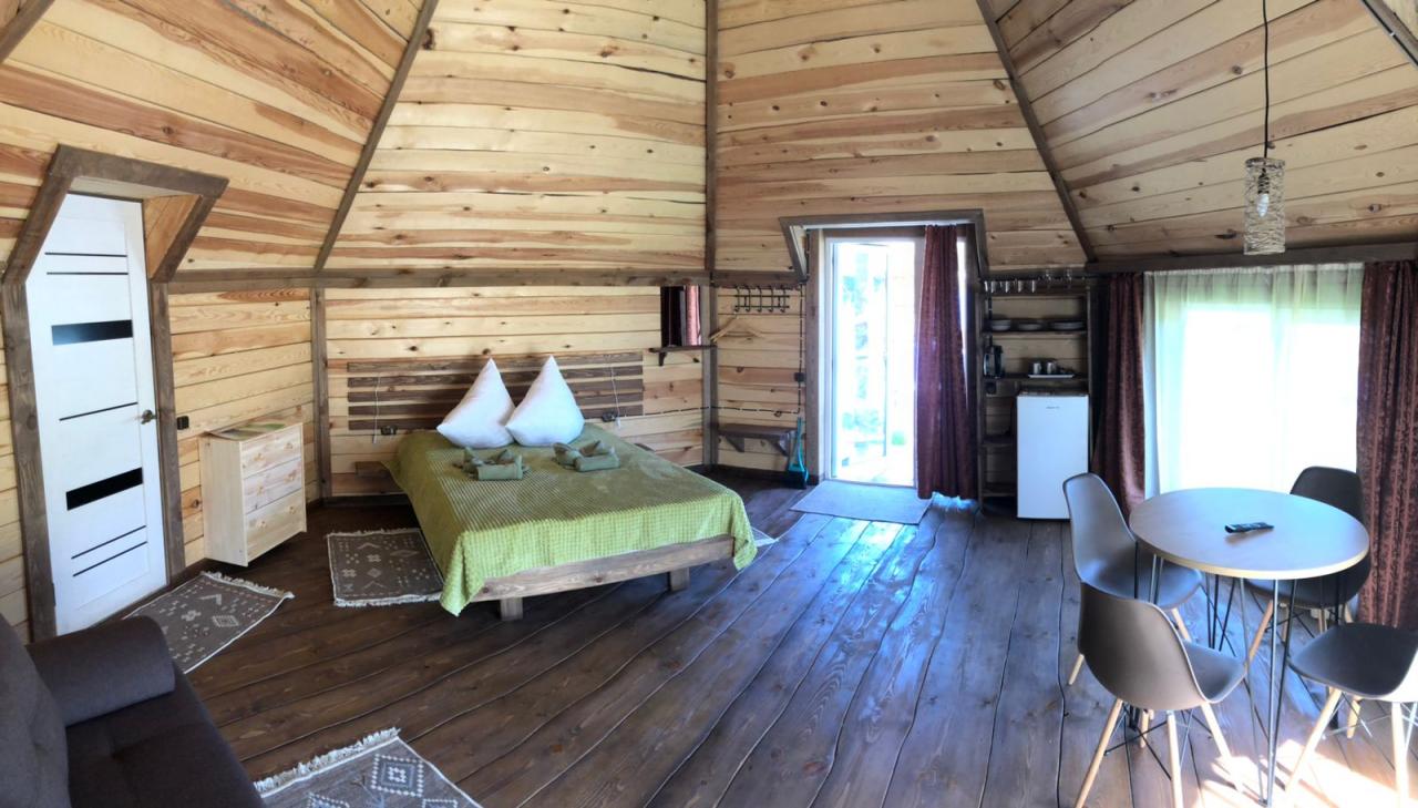 Гостевой дом "Ирбис" на Алтае вблизи Чемала