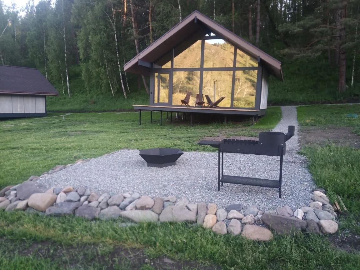 База отдыха "Трава Мурава" в Камлаке у реки