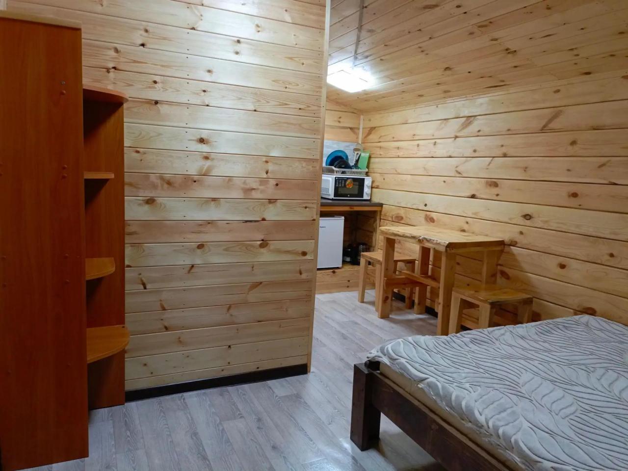Номер 5, двух местный, в домике на два номера