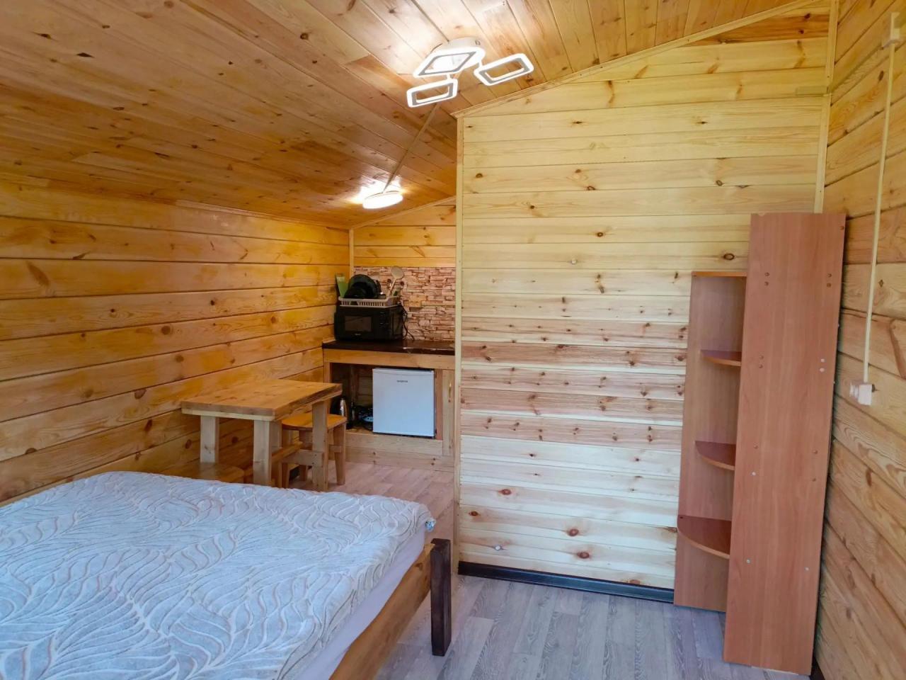 Номер 5, двух местный, в домике на два номера