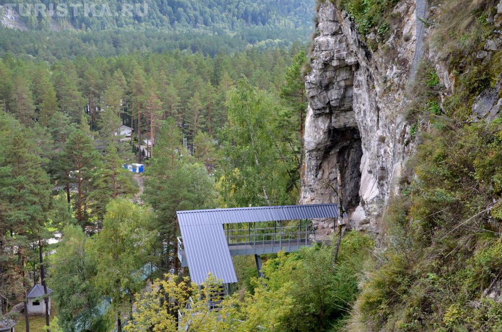 Вход в Большую Талдинскую пещеру