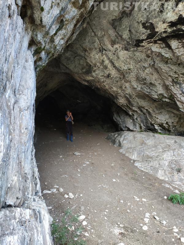 Вход в Куюлинскую пещеру