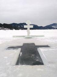 Зимний отдых на Алтае : Крещение на Алтае : Иордань на Телецком озере