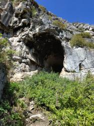 Вход во вторую пещеру