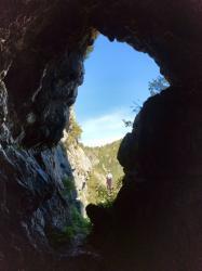 Вход в третью пещеру