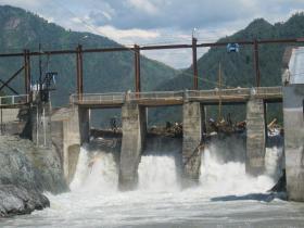 Горный Алтай : Чемальская ГЭС