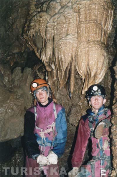 Туткушская пещера