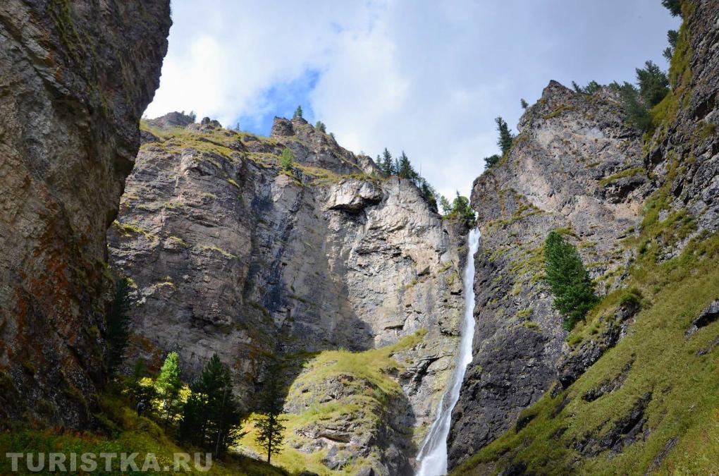 Водопад Жираф самый крупный на реке Шинок