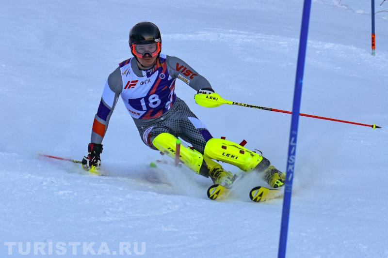 Соревнования по горнолыжному спорту в Манжерок