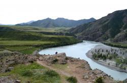 Горный Алтай : Место слияния Чуи и Катуни : Террасы в районе слияния Чуи и Катуни