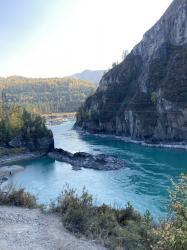 Алтай. Изумрудная Катунь.Вид с козьей тропы