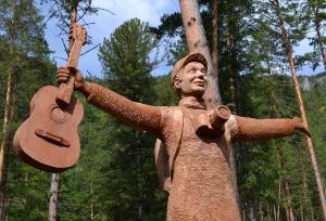 Международный фестиваль деревянной скульптуры "Алтай. Притяжение - 2022"