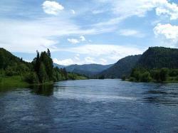 Горный Алтай : Село Турочак : Река Бия в Турочаке
