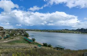 Фестиваль Звенигора 2025 на Алтае на озере Саввушки