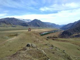 Смотровая площадка с видом на Катунь и село Куюс