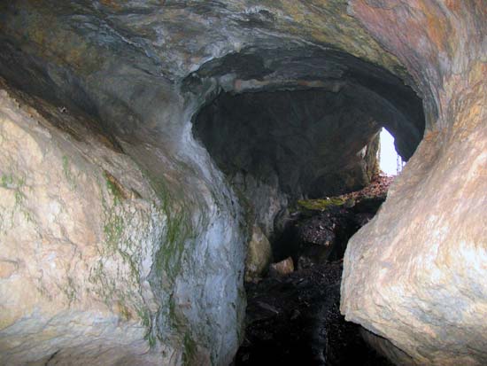 Выход из пещеры Музейная