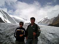 Горный Алтай : Путешествие в долину Актру : На фоне гор
